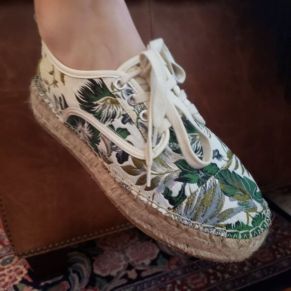 J/SLIDES Shoes - NEW Anthropologie J/Slides Sz 10 Embroidered Tropical Print Platform Sneakers
